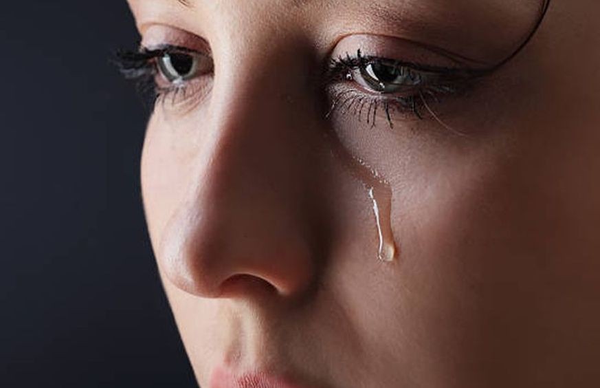 研究称女性眼泪可降低男性攻击性