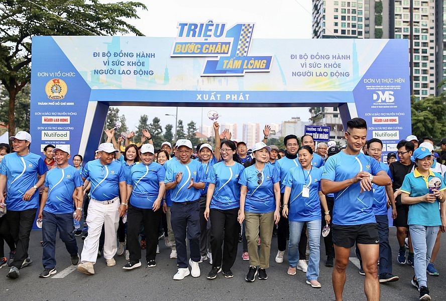为劳工健康公益徒步