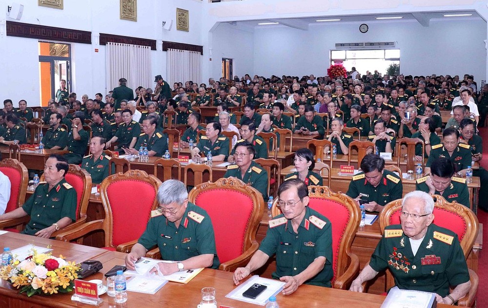 弘扬 770 号阵线志愿军人传统