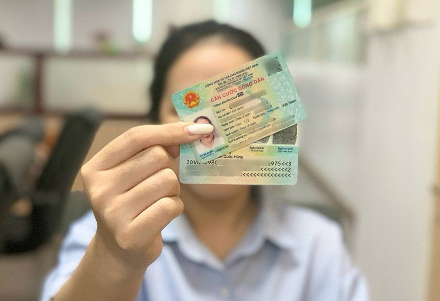 身份证规定的改变不意味着已签发的证件不再有效。