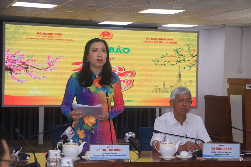 “家乡之春”续写英雄赞歌光辉史篇