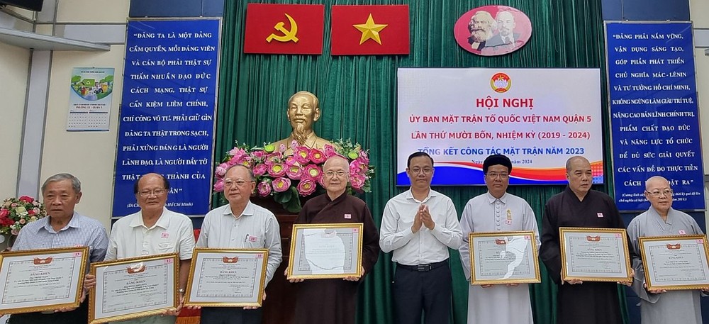 华人单位积极响应关照民生工作