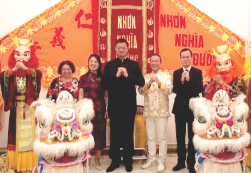 为发扬民族龙狮艺术不懈努力