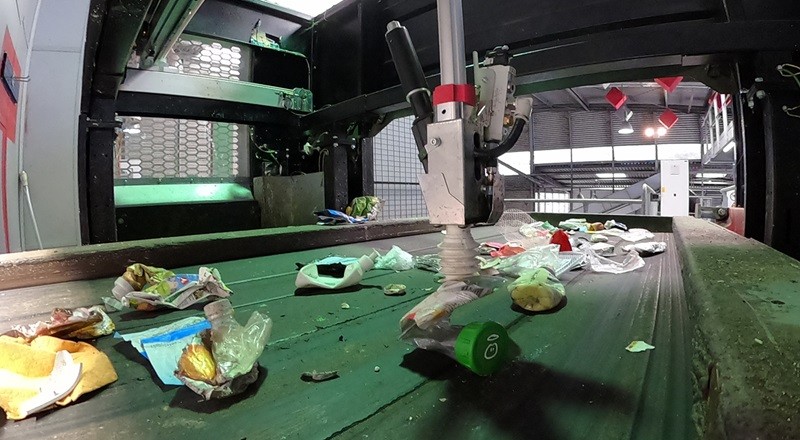 智能机器人可辨识500种废弃物