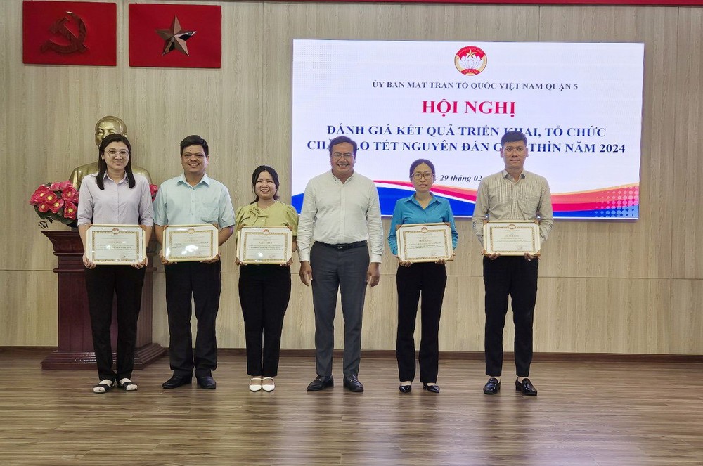 春节期间作好关爱社群工作