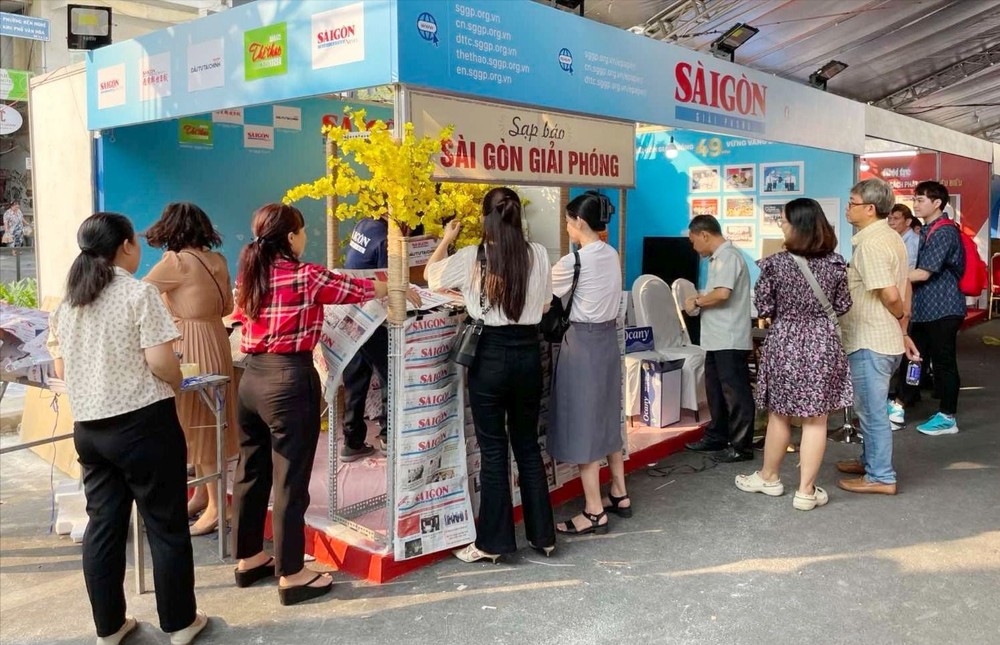 《西贡解放报》展位一瞥。（图：黄雄）