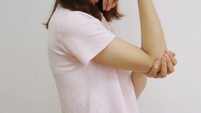 尿酸高手脚或有这些现象