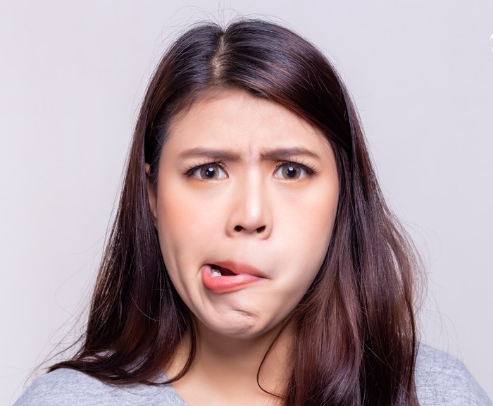 突然嘴歪眼斜、流口水？恐是“颜面神经麻痺”导致