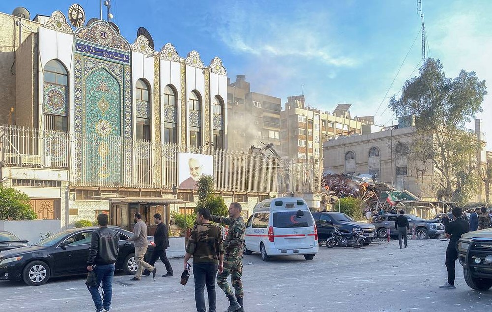 伊朗驻叙利亚大使馆。（图：路透社）