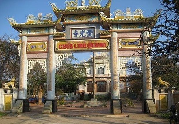 灵光寺（平顺省富贵岛县）。