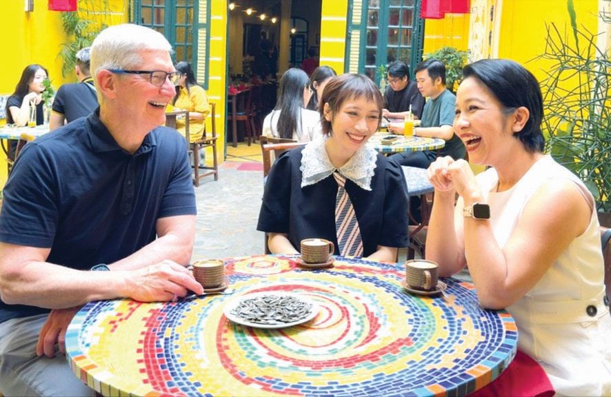 苹果公司首席执行官访问越南