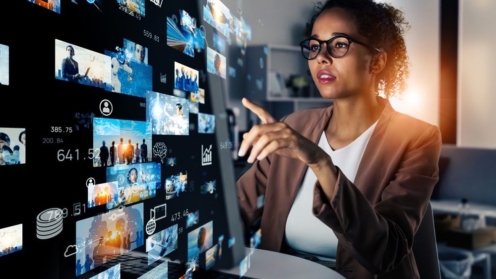 国际电信联盟秘书长多琳‧波格丹-马丁：全球仍有26亿人无法使用互联网。（示意图：Shutterstock）