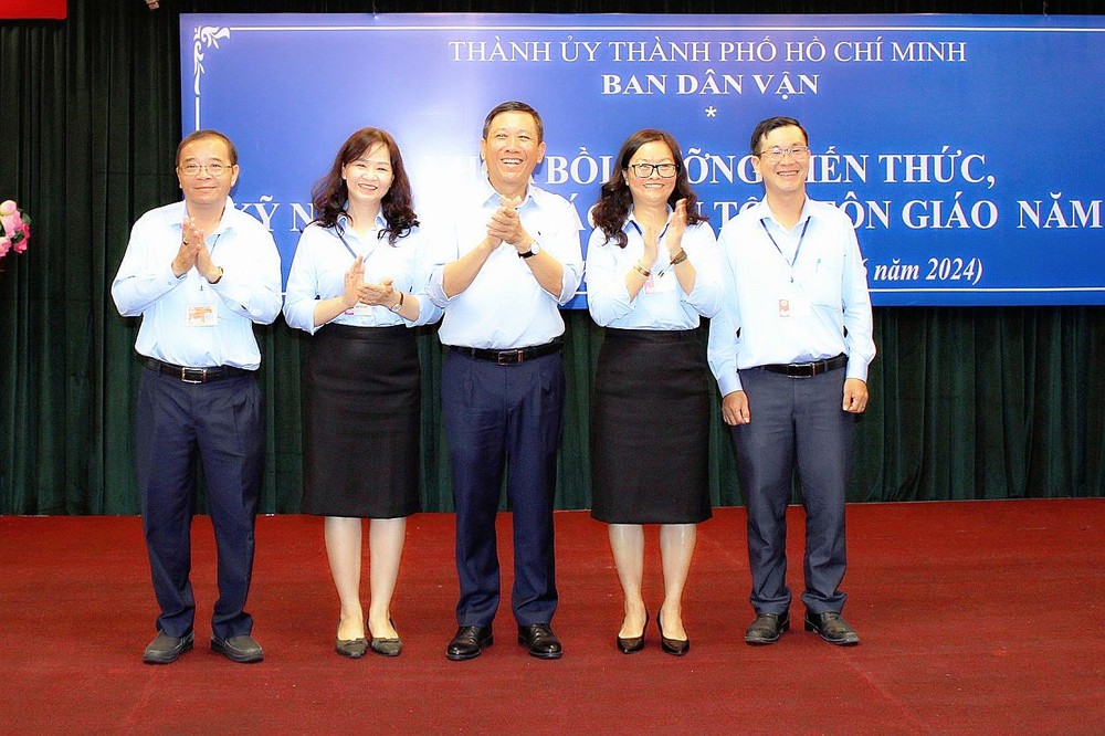 市委民运处开办民族、宗教工作知识技能培训班。