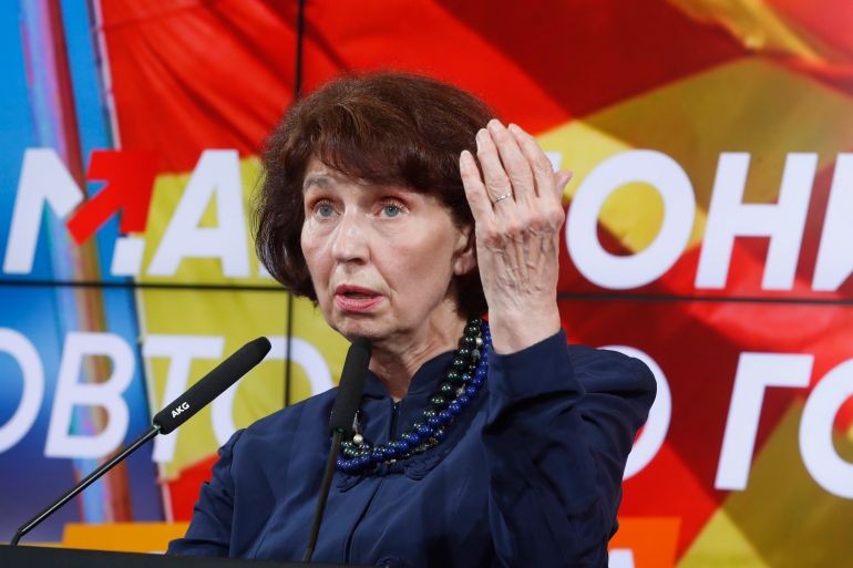 5月8日，在北马其顿斯科普里，马其顿内部革命组织民族统一民主党总统候选人达夫科娃出席新闻发佈会。（图：新华社）