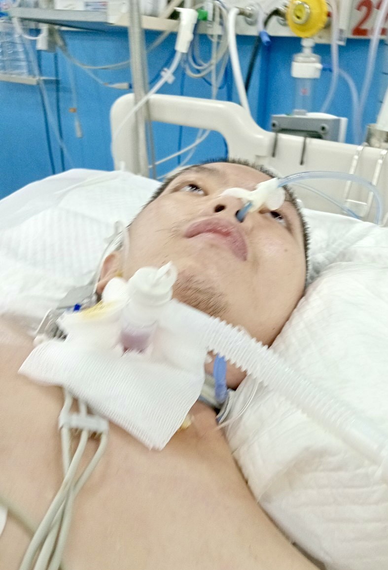 武杨家宝在医治中。