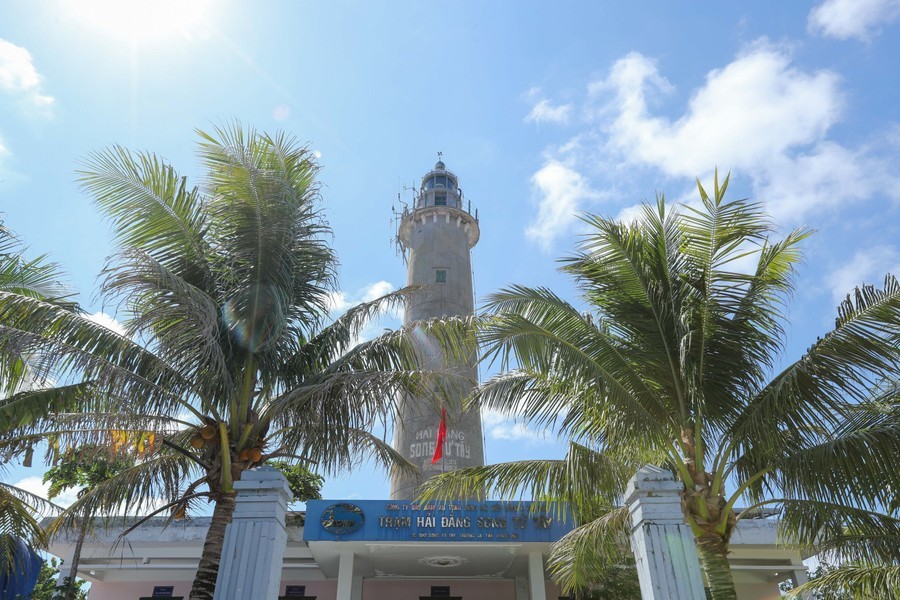 双子西岛灯塔站。（图：越通社）