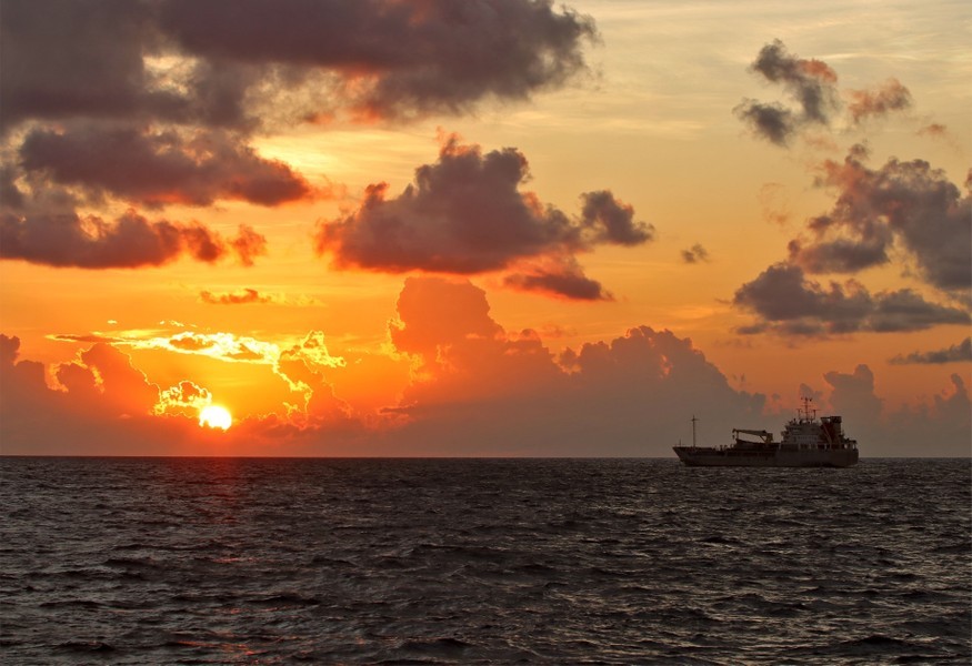 长沙群岛上的黎明。（图：越通社）