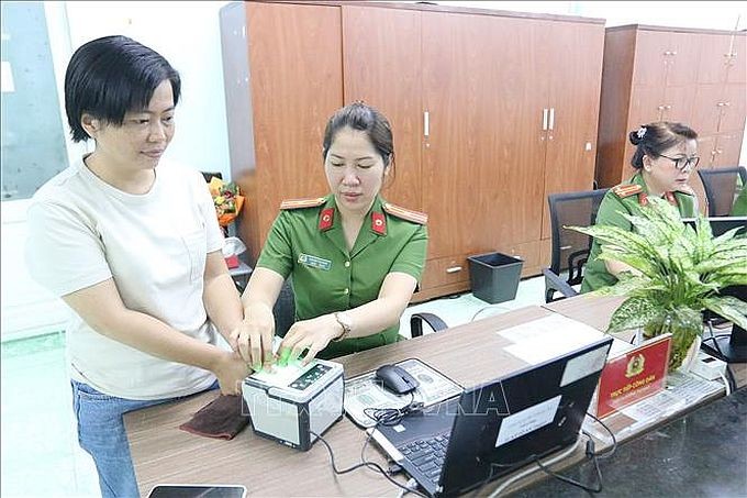 5至10分钟就可以办完新身份证