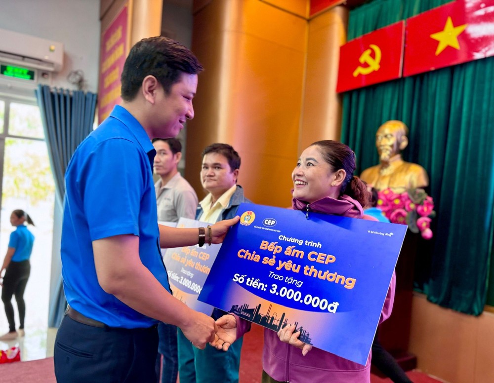 “CEP温情厨房-分享爱心”计划开展逾1年后，已赠送324个温情厨房，总经费为10亿4000万元。