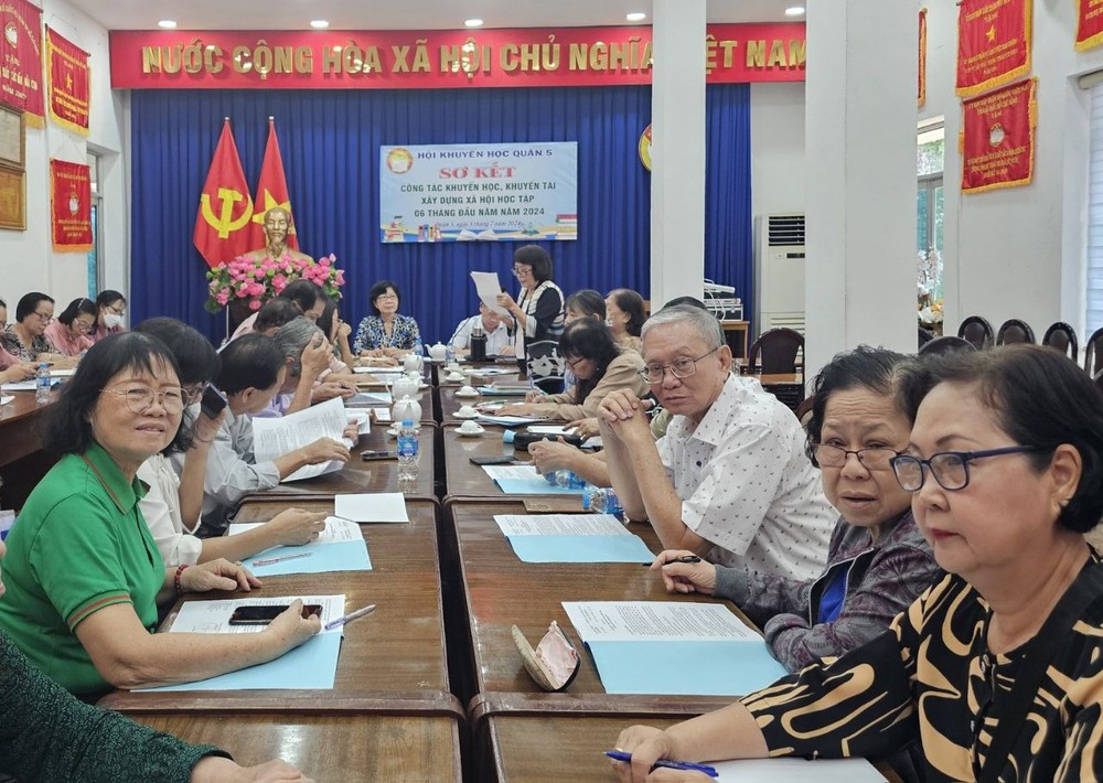 逾2万户参加家庭学习运动