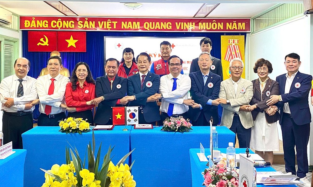 市红十字会与仁川省红十字会加强合作。