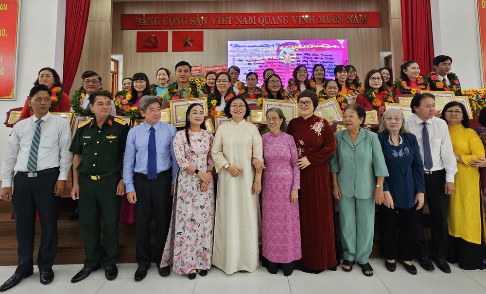 发扬饮水思源传统美德