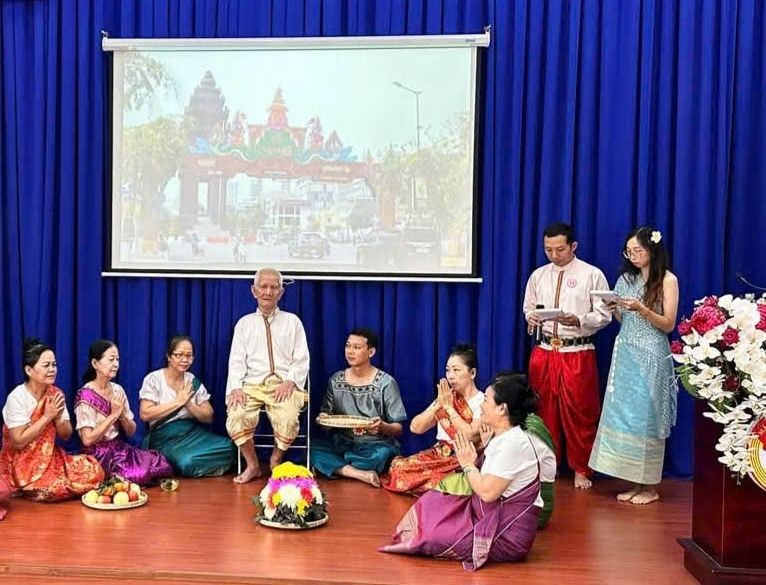 “东盟国家传统家庭文化”演讲比赛