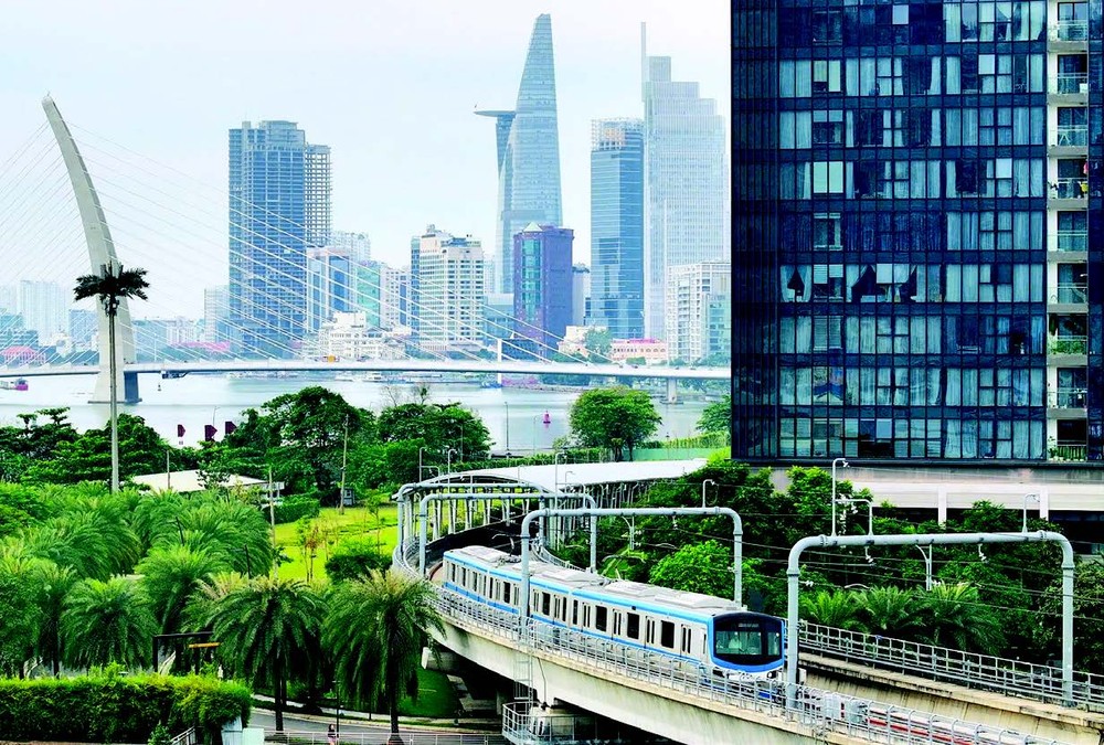 地铁1号线列车经过巴逊站。