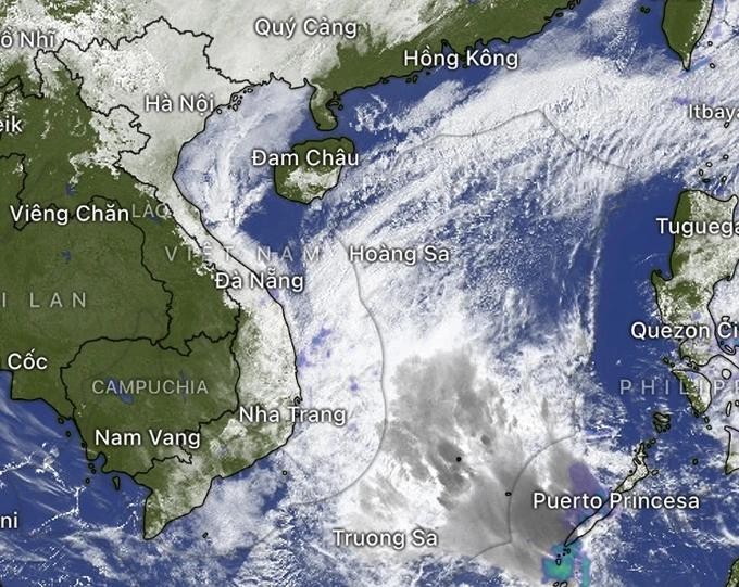 2月10日早上出现东风带扰动，可能对我国中部南面沿海地区及林同省东面造成逆季雨。（图：卫星图像）