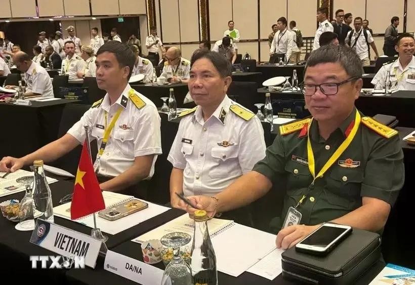 越南代表团参加国际海上安全研讨会。（图：越通社）