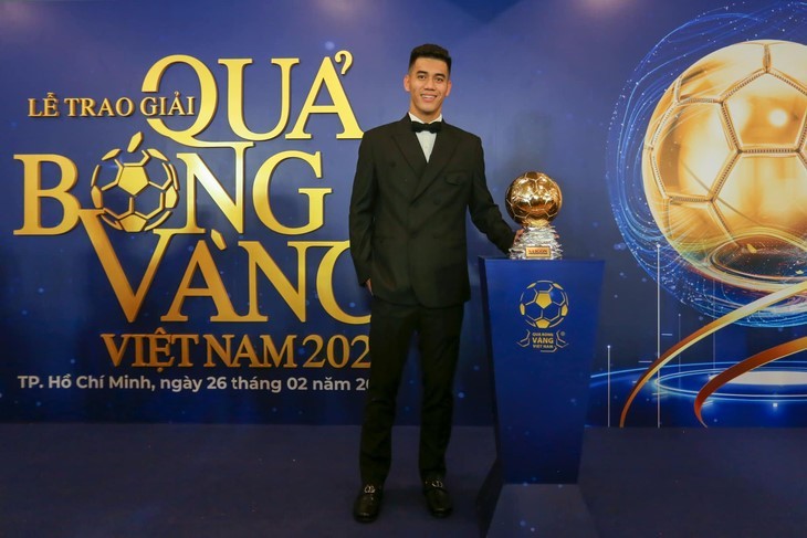 阮进灵赢得 2024年越南男子金球奖