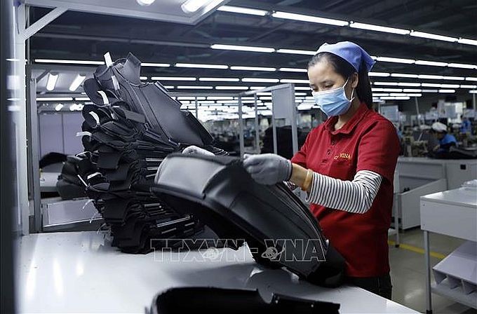 永福省永安市开光工业区越南Cellmech International公司生产车间一瞥。