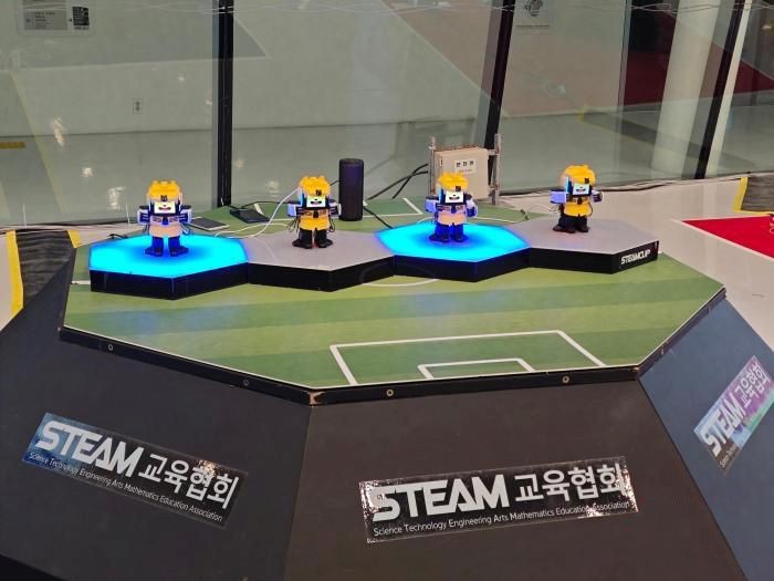 现场展区。（图：中新社）