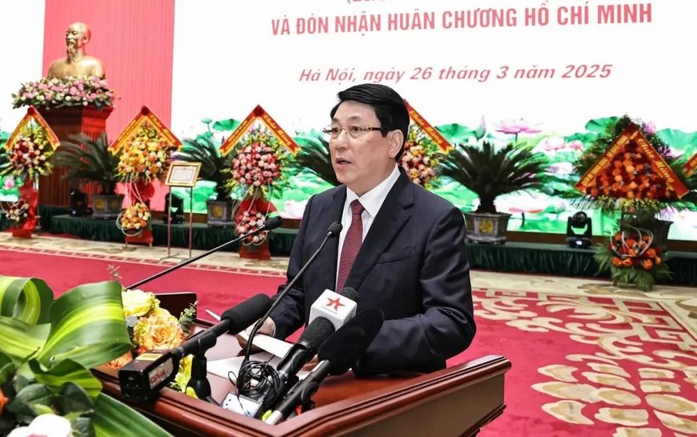 国家主席梁强在仪式上致辞。（图：VOV）