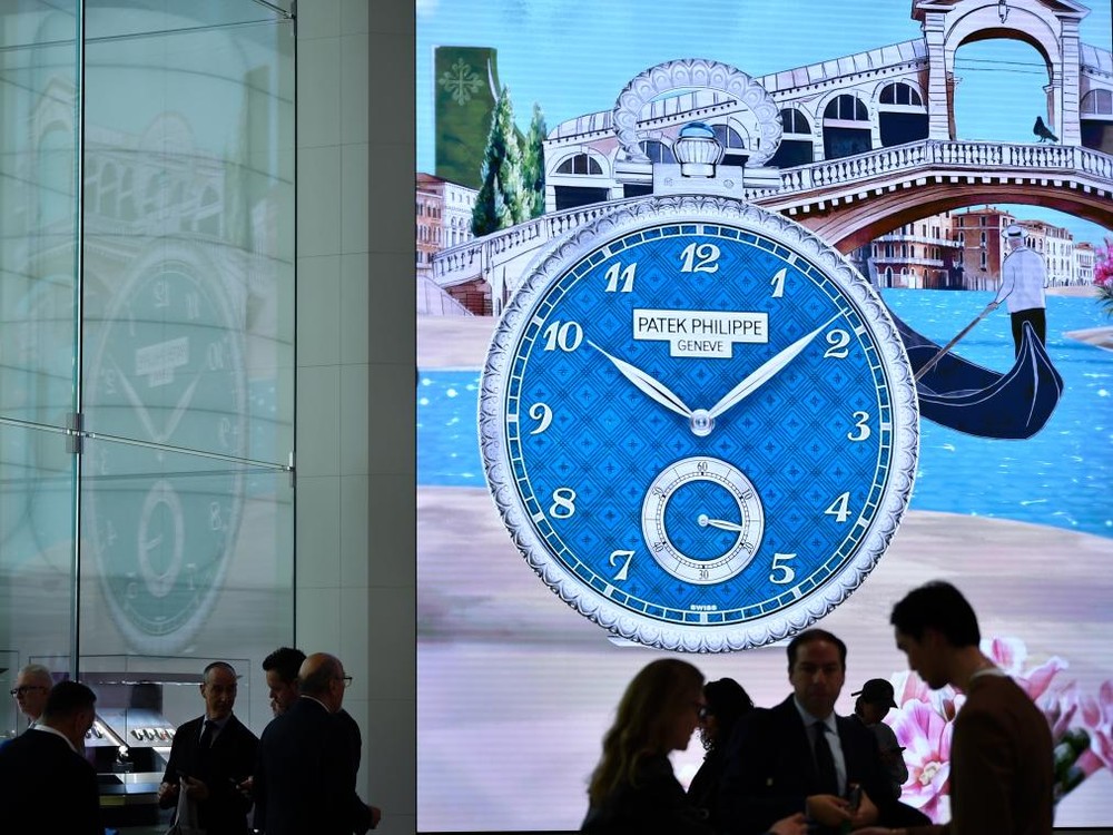 全球最大钟表展在瑞士开幕