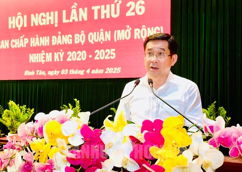 市人委会常务副主席杨玉海在会议上发表指导意见。（图：市党部新闻网）