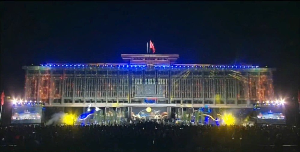 “和平讴歌”联播节目昨晚在三地直播