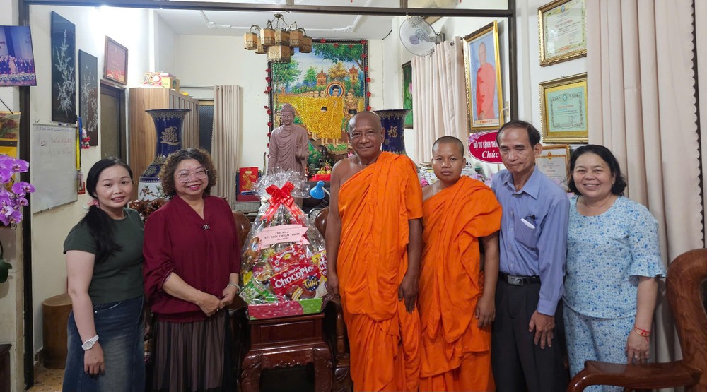 保存各民族大团结精神