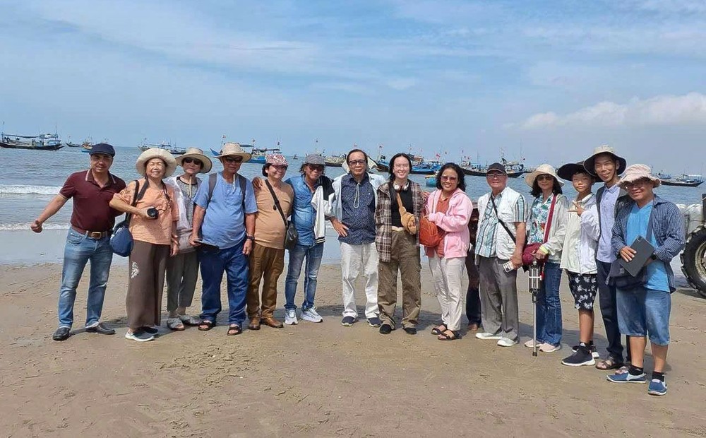 华人画家举办实地创作营