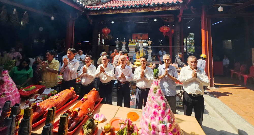 福建霞漳会馆庆圣母宝诞 启动修缮二阶段