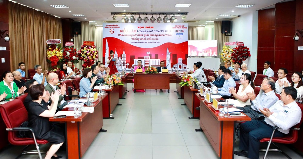 侨胞献计发展本市