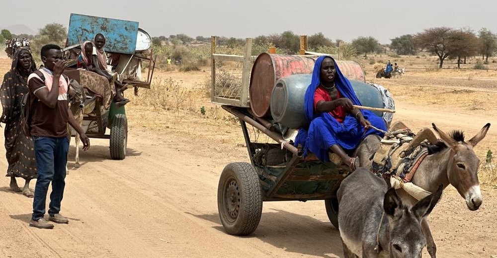 苏丹北达尔富尔州首府法希尔及周边地区爆发持续战斗，迫使众多家庭为寻求安全而逃离。（图：联合国）