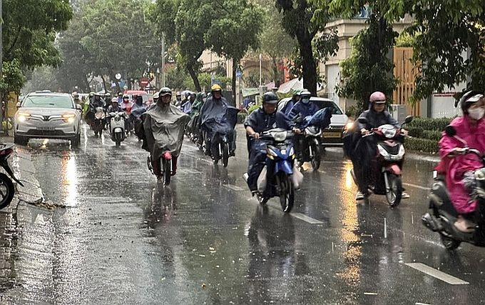 第三郡在下班高峰时段降雨。