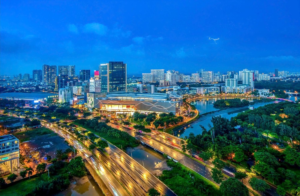 《日渐繁荣的胡志明市》 柯成智达 摄