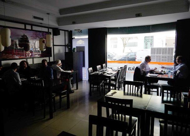 葡萄牙里斯本餐厅停电。（图：互联网）