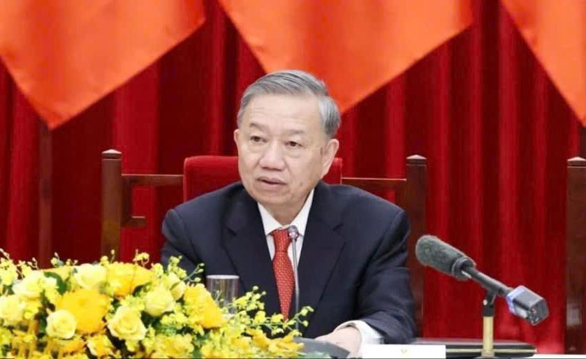 苏林总书记为体制和法律完善中央指委会主任