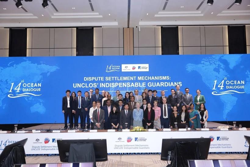 与会代表合影。（图：越通社）