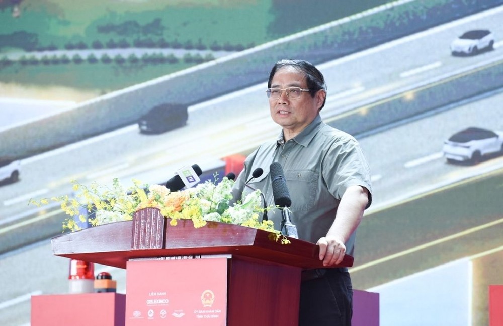 政府总理范明政在动工仪式会上致辞。