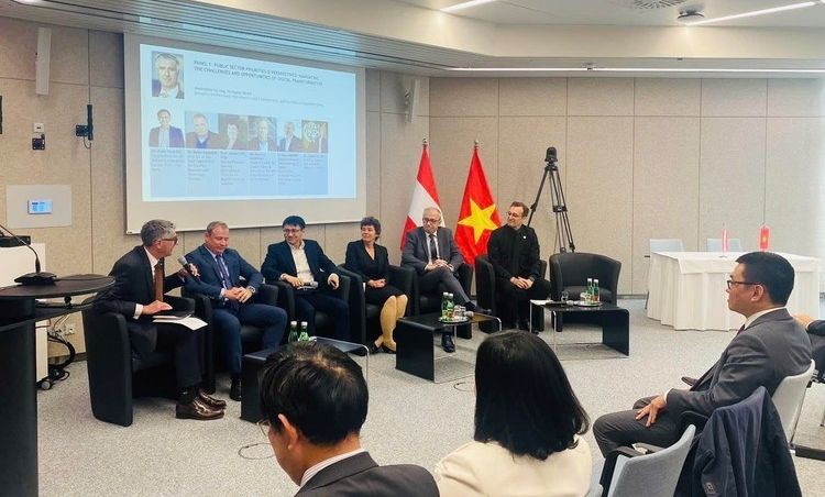 论坛吸引来自两国的众多专家、政策制定者及顶尖科技企业代表参与。（图：投资报）