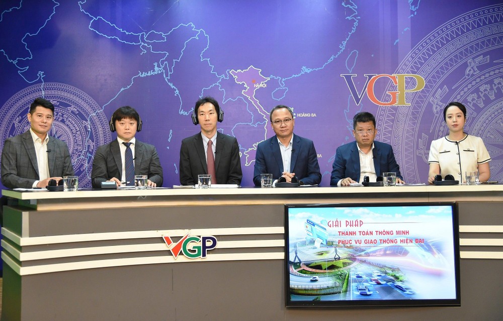 “为现代交通服务智慧结算措施”座谈会特邀演讲者。（图：VGP）